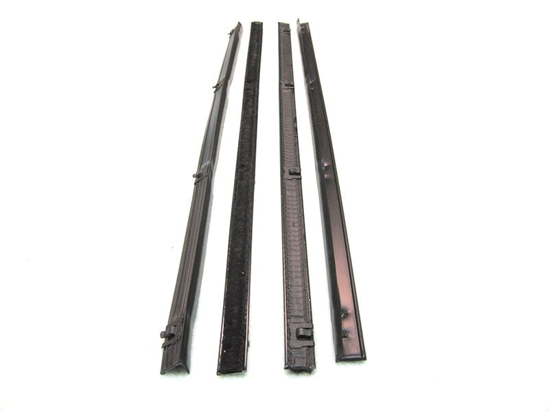 Rear Door Beltline Window Felts w/ Black Bead - 4pcs Inner & Outer - 67-72 Chevy GMC Suburban